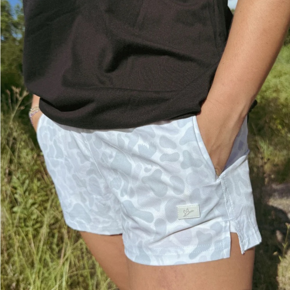 Combat Waterfowl Womens 2.5" Ramadi Camo Shorts